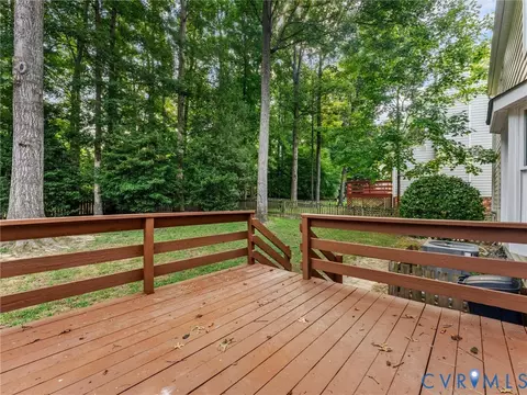 Exterior - 5702 Standing Oak Rd, Midlothian, VA 23112 photo 4 of 11