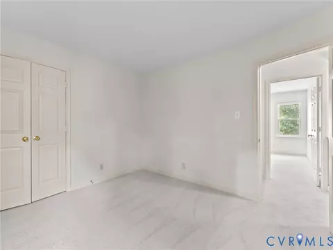 Bedroom - 5702 Standing Oak Rd, Midlothian, VA 23112 photo 10 of 12