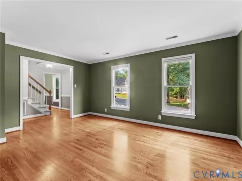 Living - 5702 Standing Oak Rd, Midlothian, VA 23112 photo 8 of 9