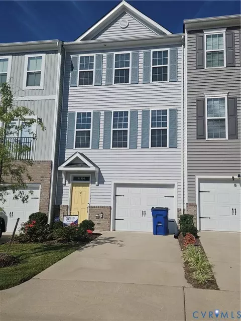 11304 Magill Terrace Dr, Chester, VA 23831
