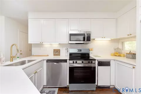 Kitchen - 751 Blakeston Dr, Richmond, VA 23236 photo 2 of 4