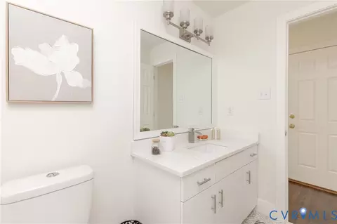Bath - 751 Blakeston Dr, Richmond, VA 23236 photo 3 of 9