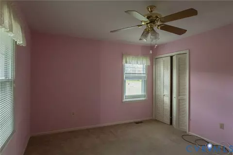Bedroom - 309 Old Plank Rd, Kenbridge, VA 23944 photo 2 of 7