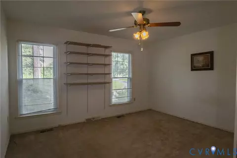 Bedroom - 309 Old Plank Rd, Kenbridge, VA 23944 photo 6 of 7