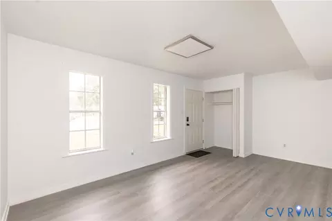 Living - 3706 Luckylee Cres, Ampthill, VA 23234 photo 2 of 4