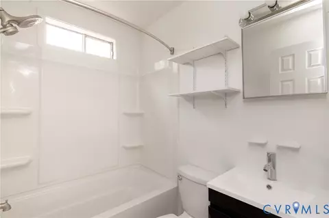 Bath - 3706 Luckylee Cres, Ampthill, VA 23234 photo 1 of 3