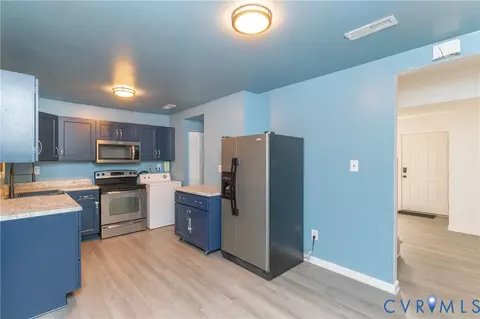Entry Way - 3706 Luckylee Cres, Ampthill, VA 23234 photo 1 of 3