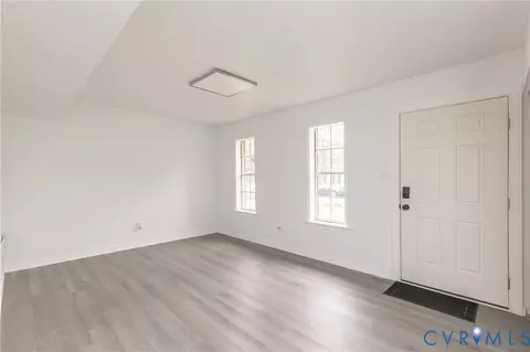 Living - 3706 Luckylee Cres, Ampthill, VA 23234 photo 3 of 4