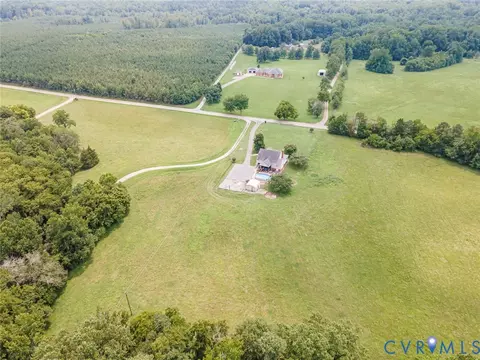 View/Area - 827 Sutherland Rd, Church Road, VA 23833 photo 2 of 3