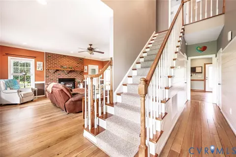 Entry Way - 827 Sutherland Rd, Church Road, VA 23833 photo 2 of 2