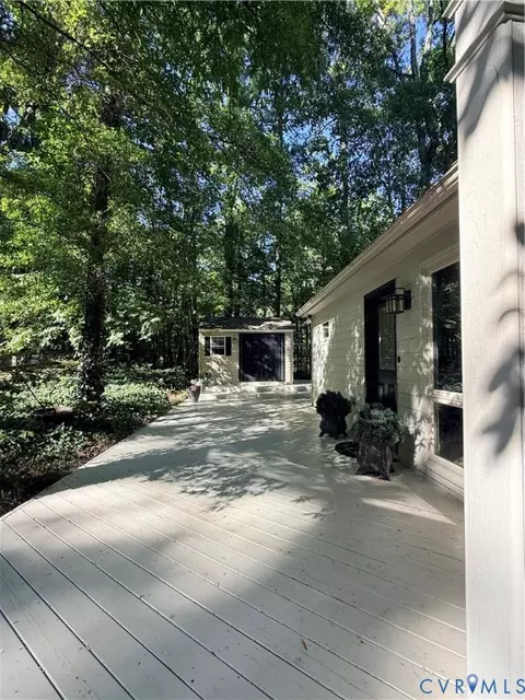 Exterior - 14202 Spring Gate Ter, Midlothian, VA 23112 photo 13 of 14