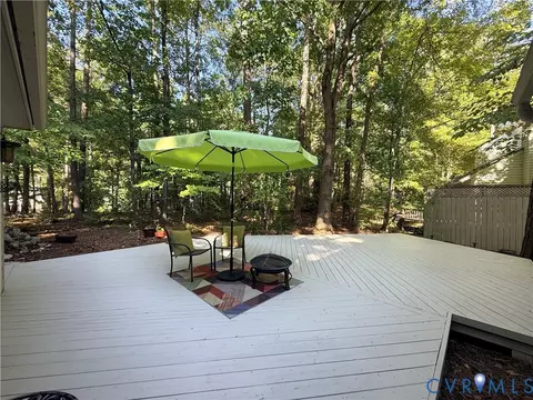 Exterior - 14202 Spring Gate Ter, Midlothian, VA 23112 photo 9 of 14