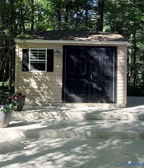 Exterior - 14202 Spring Gate Ter, Midlothian, VA 23112 photo 6 of 14