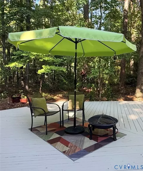 Exterior - 14202 Spring Gate Ter, Midlothian, VA 23112 photo 5 of 14