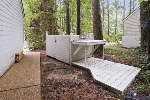 Exterior - 14202 Spring Gate Ter, Midlothian, VA 23112 photo 3 of 14