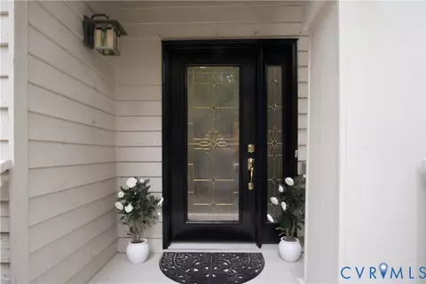 Entry Way - 14202 Spring Gate Ter, Midlothian, VA 23112 photo 1 of 11