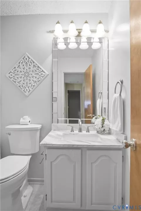 Bath - 14202 Spring Gate Ter, Midlothian, VA 23112 photo 2 of 4