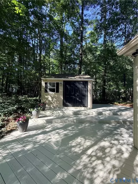 Exterior - 14202 Spring Gate Ter, Midlothian, VA 23112 photo 12 of 14