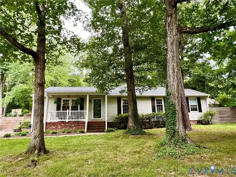 8422 Dwayne Ln, North Chesterfield, VA 23235