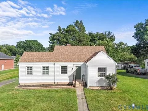 3516 Virginia St, Hopewell, VA 23860