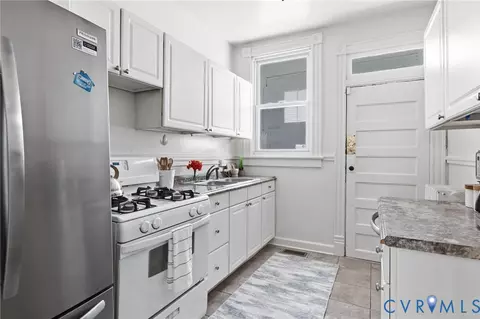 Kitchen - 2425 W Main St, Richmond, VA 23220 photo 1 of 5