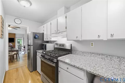 Kitchen - 11906 W Briar Patch Dr, Midlothian, VA 23113 photo 3 of 3