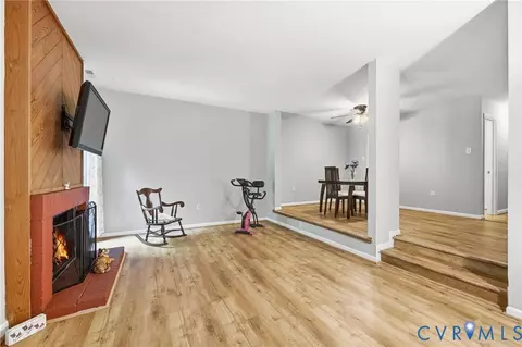 Living - 11906 W Briar Patch Dr, Midlothian, VA 23113 photo 2 of 4