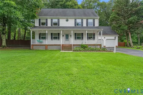 8307 Briarthorn Ct, Mechanicsville, VA 23116