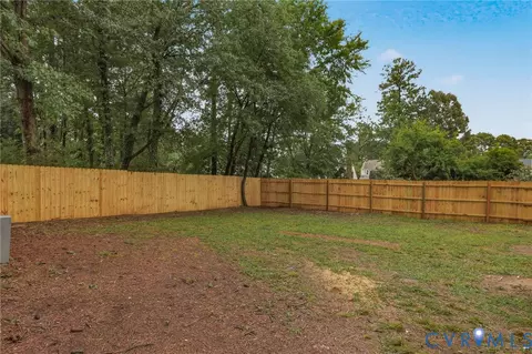 Exterior - 1709 Danhurst Dr, Midlothian, VA 23113 photo 7 of 8