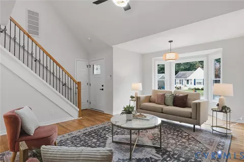 Living - 1709 Danhurst Dr, Midlothian, VA 23113 photo 2 of 3