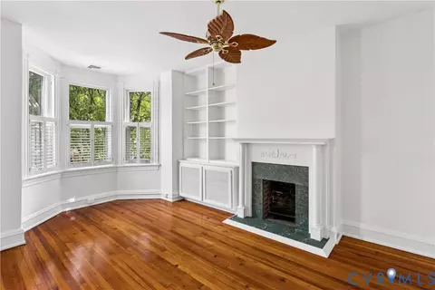 Living - 2221 Stuart Ave, Richmond, VA 23220 photo 3 of 4