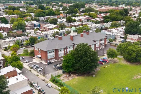 View/Area - 2221 Stuart Ave, Richmond, VA 23220 photo 6 of 11