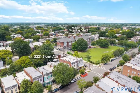 View/Area - 2221 Stuart Ave, Richmond, VA 23220 photo 1 of 11