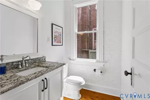 Bath - 2221 Stuart Ave, Richmond, VA 23220 photo 1 of 5