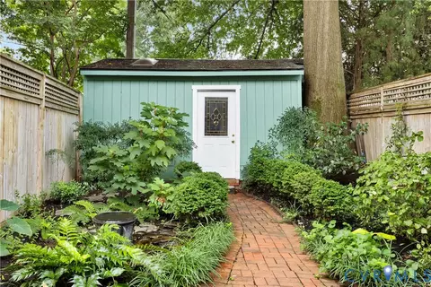 Exterior - 2221 Stuart Ave, Richmond, VA 23220 photo 9 of 10