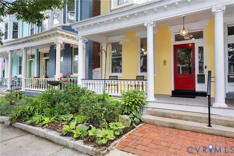 Exterior - 2221 Stuart Ave, Richmond, VA 23220 photo 3 of 10