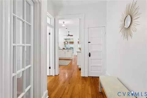 Entry Way - 2221 Stuart Ave, Richmond, VA 23220 photo 5 of 12