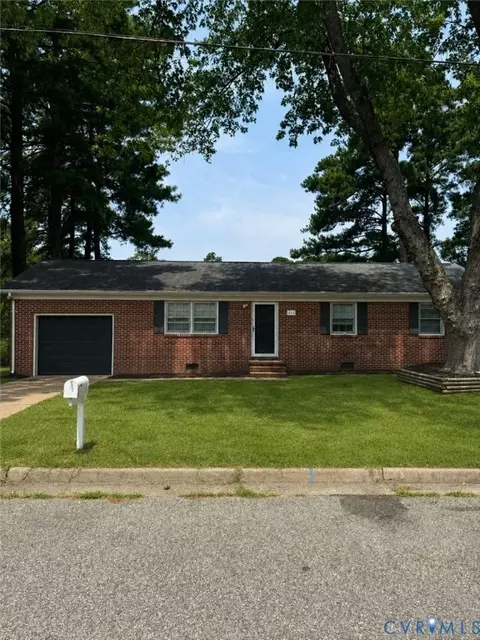111 Stag Ter, Newport News, VA 23602