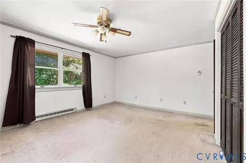 Bedroom - 7254 Wilson Cir, Gloucester, VA 23061 photo 4 of 10