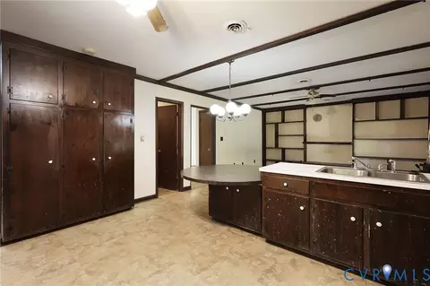 Kitchen - 7254 Wilson Cir, Gloucester, VA 23061 photo 4 of 6
