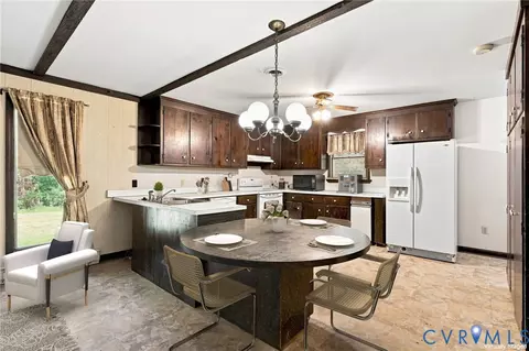 Kitchen - 7254 Wilson Cir, Gloucester, VA 23061 photo 1 of 6