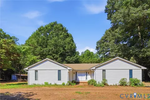 Exterior - 7254 Wilson Cir, Gloucester, VA 23061 photo 2 of 6
