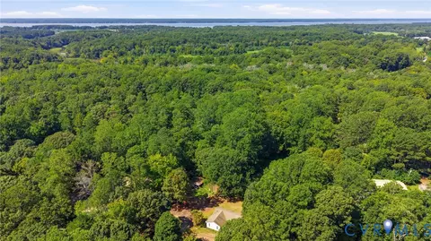 View/Area - 7254 Wilson Cir, Gloucester, VA 23061 photo 1 of 2