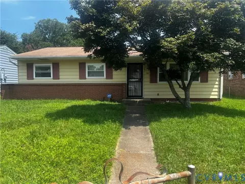 915 Rosewood Ter, Petersburg, VA 23805