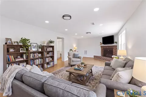 4940 Tandem Dr, Richmond, VA 23234