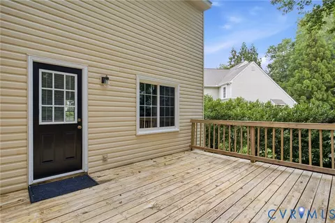 Exterior - 7113 Harbourside Ct, Midlothian, VA 23112 photo 6 of 10