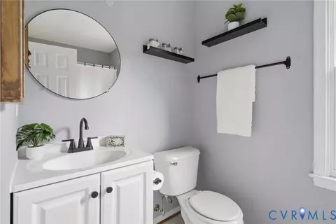 Bath - 7113 Harbourside Ct, Midlothian, VA 23112 photo 4 of 4