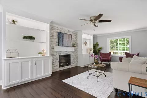Living - 7113 Harbourside Ct, Midlothian, VA 23112 photo 1 of 3