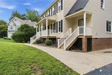 Exterior - 7113 Harbourside Ct, Midlothian, VA 23112 photo 8 of 10