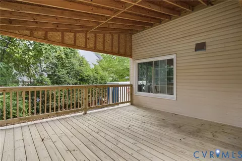 Exterior - 7113 Harbourside Ct, Midlothian, VA 23112 photo 4 of 10